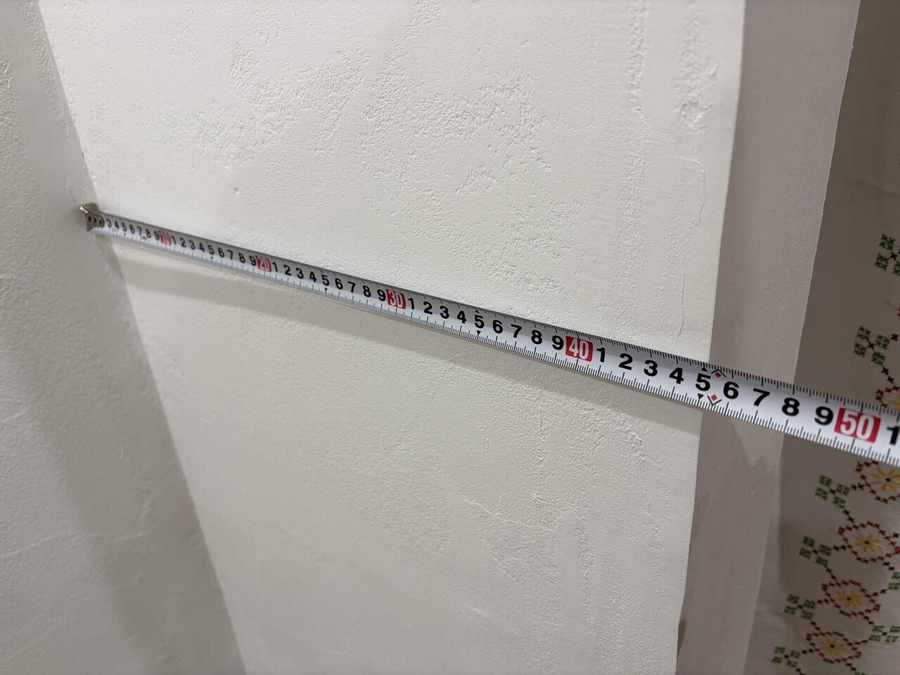 レーザー距離計とスケールで誤差の確認