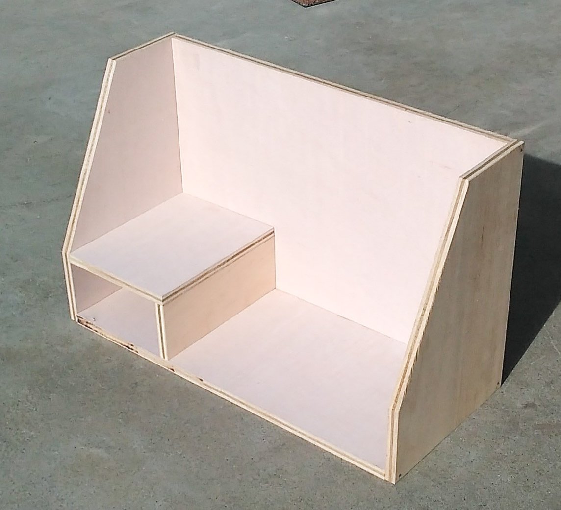 ブックスタンドを合板でDIY