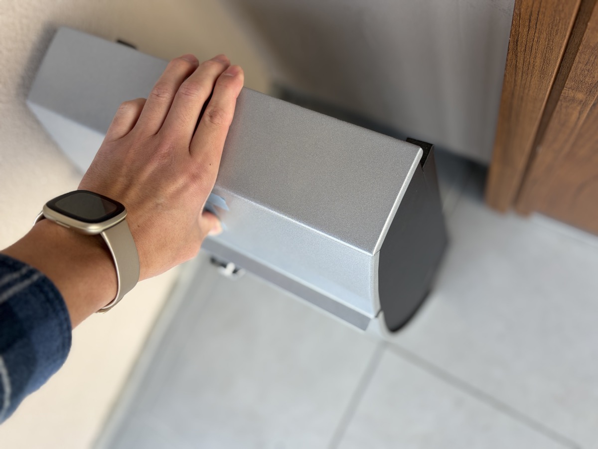 ぐらつくポストをDIYで問題解決