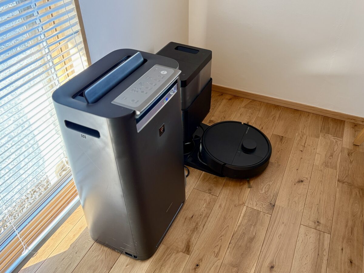 Roomba405がAutoウォッシュステーションへ自動で戻る様子