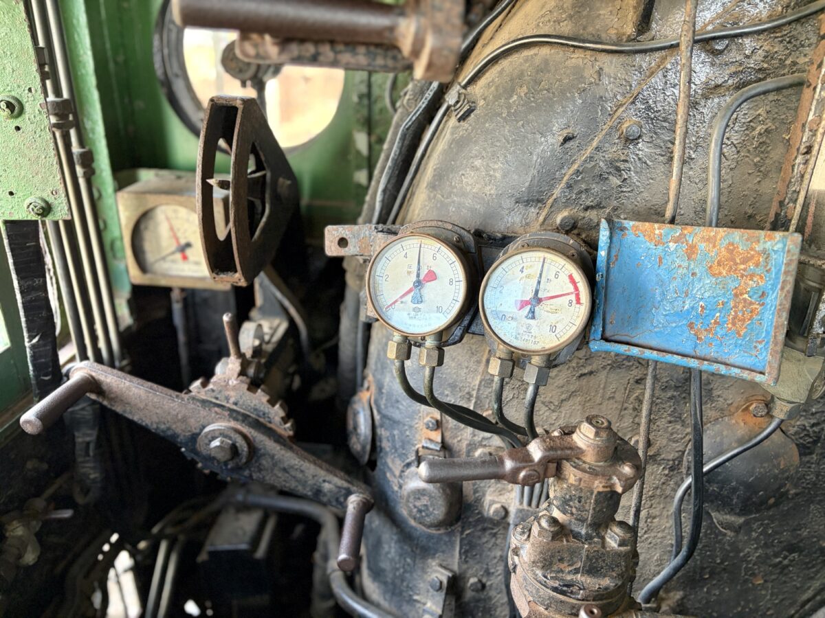 さくら交通公園に展示されているD51の計器類