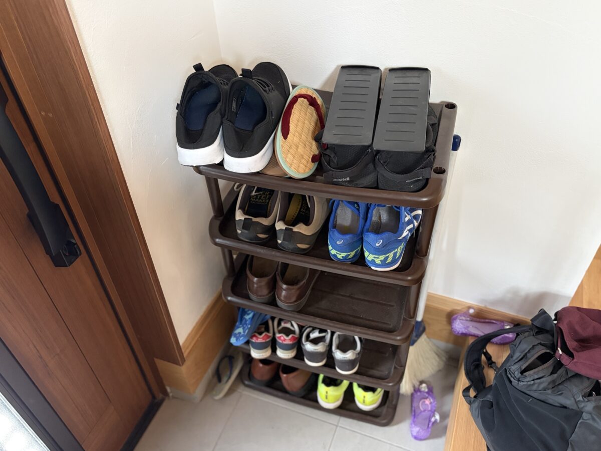 既製品のシューズラックが玄関に似合わない