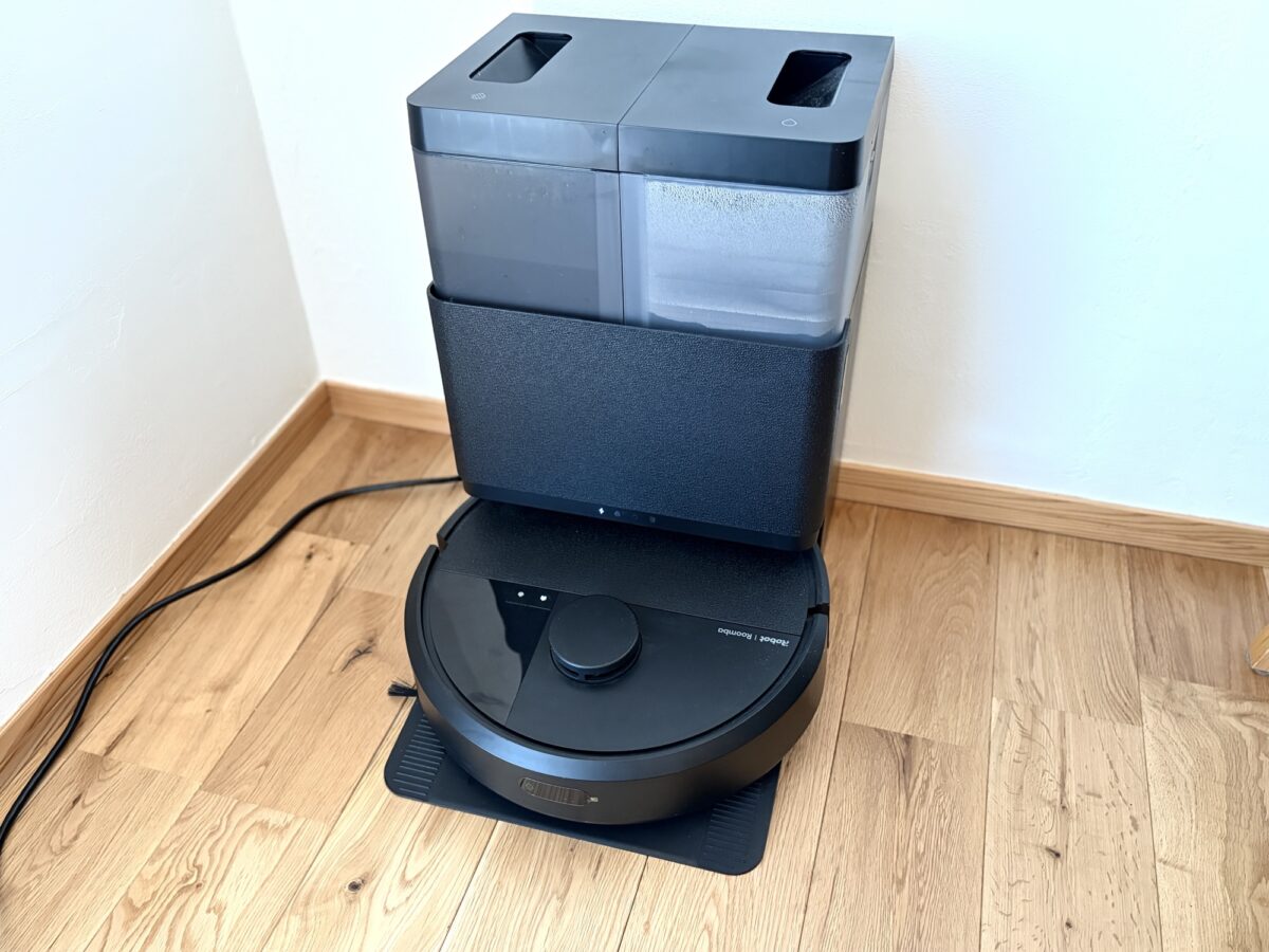 ルンバ405のステーション待機の様子