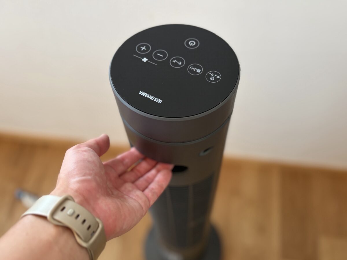 タワーファン TWF-CD83 グレーは軽くて持ち運びも楽