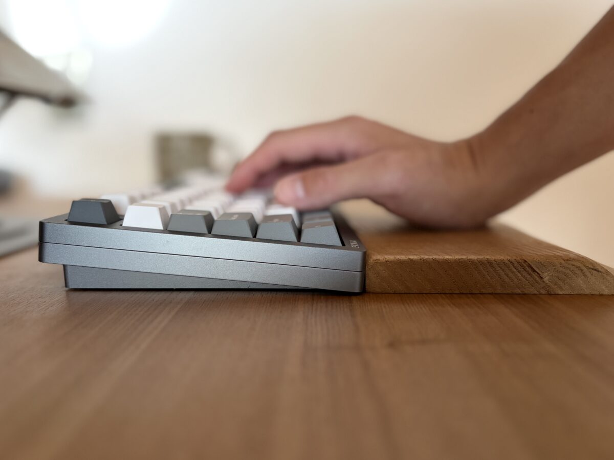 メカニカルキーボードに最適なパームレストをDIY