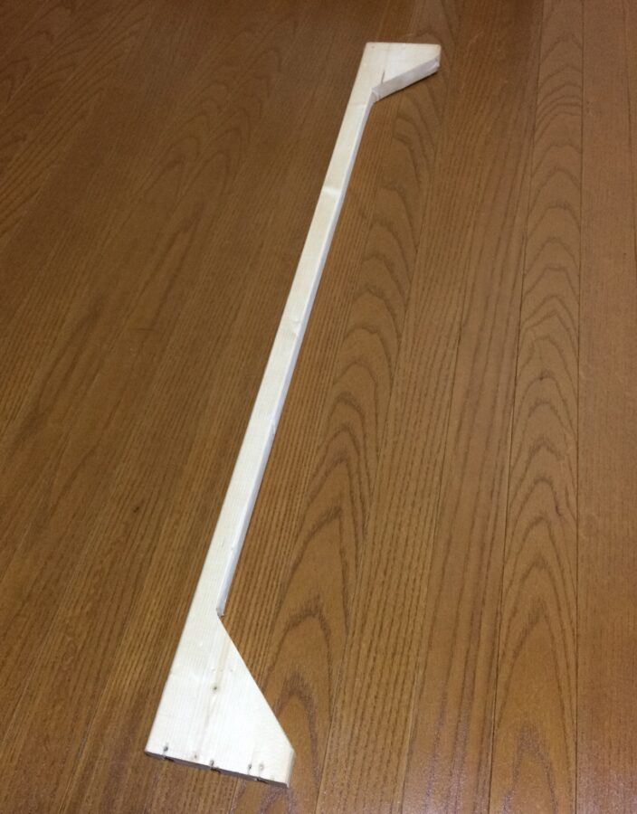ハンガーバーの切り出し